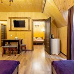 хатинка у румуна Hotel