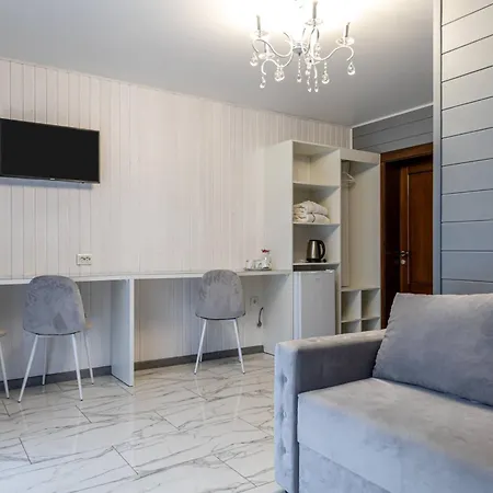 хатинка у румуна Hotel Tatariv