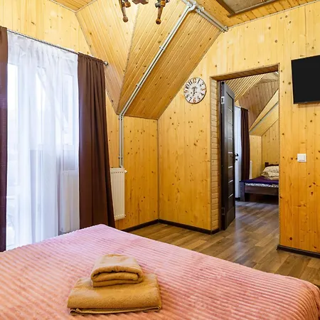 хатинка у румуна Tatariv