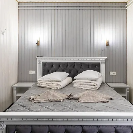 хатинка у румуна Tatariv