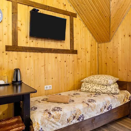 хатинка у румуна Hotel Tatariv