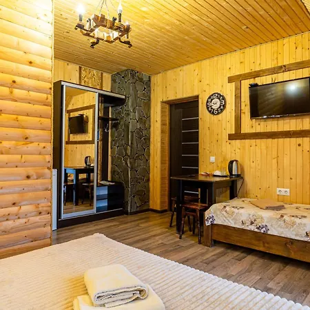 хатинка у румуна * Tatariv