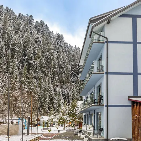 хатинка у румуна * Tatariv