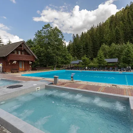 Hotel хатинка у румуна *