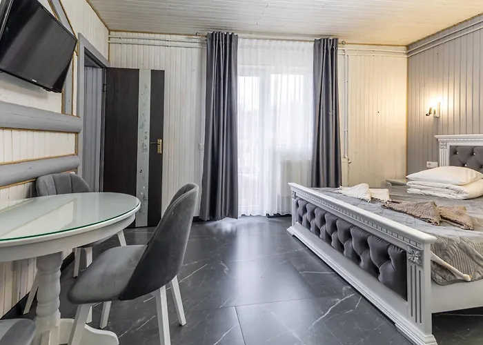 Otel хатинка у румуна *