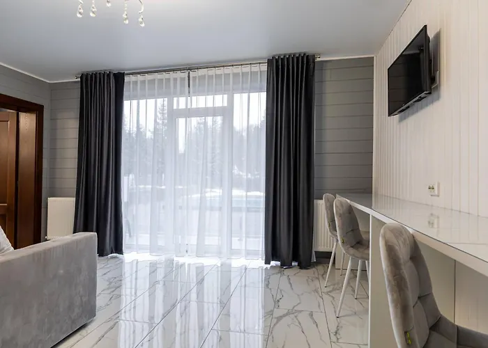 Otel хатинка у румуна Tatariv