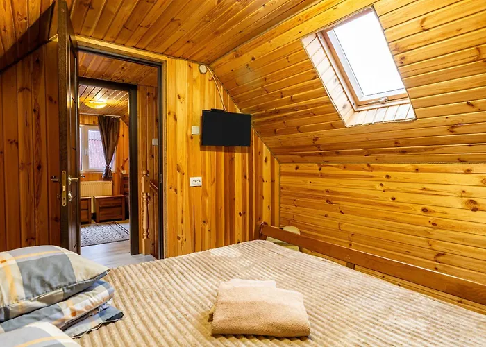 хатинка у румуна Otel