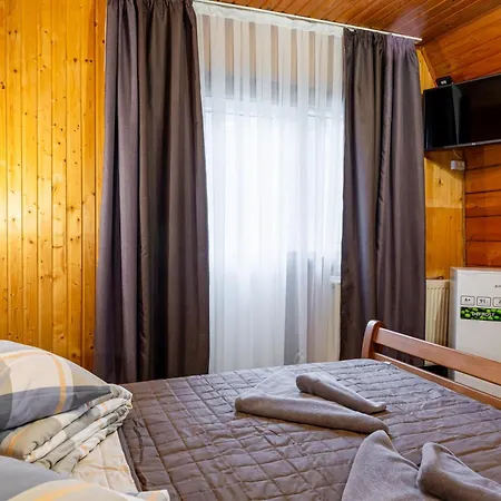 хатинка у румуна Hotel