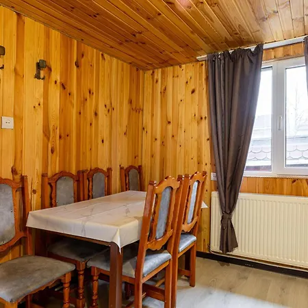 хатинка у румуна * Tatariv