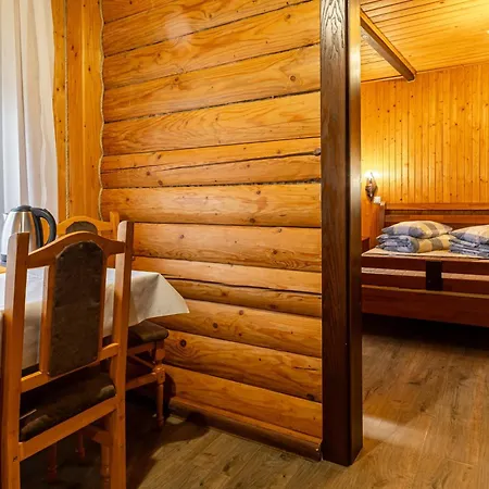 хатинка у румуна * Tatariv